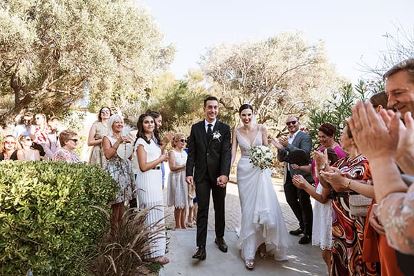 beautiful-summer-wedding-athens-romantic-white-blooms_33x