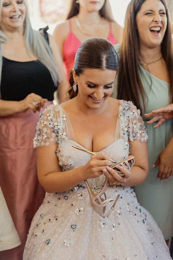 beautiful-wedding-paros-next-to-beach_11