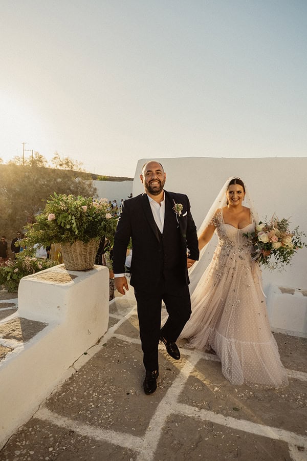 beautiful-wedding-paros-next-to-beach_30
