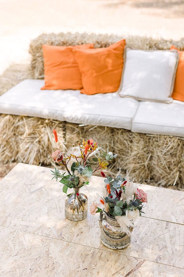boho-chic-decoration-wedding-reception-vivid-rustic-elements_08