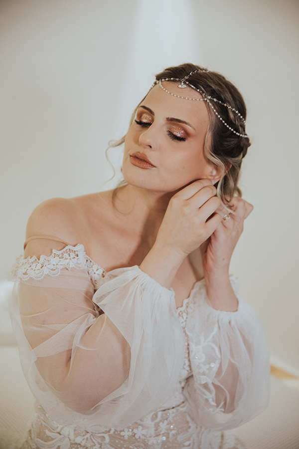 boho-summer-wedding-athens-next-to-beach_10