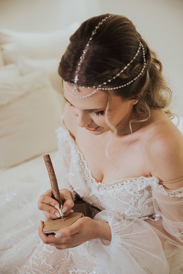 boho-summer-wedding-athens-next-to-beach_11