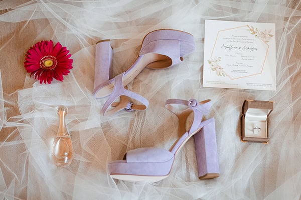 boho-summer-wedding-athens-roses-pastel-hues_06