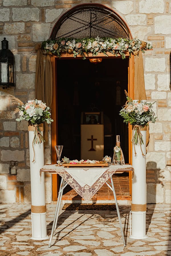 boho-summer-wedding-athens-roses-pastel-hues_15