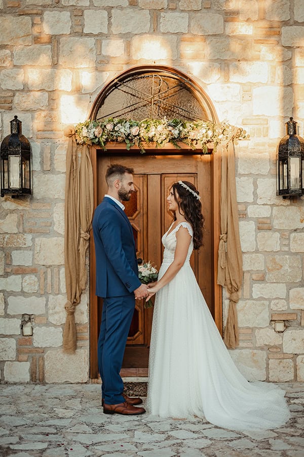 boho-summer-wedding-athens-roses-pastel-hues_27