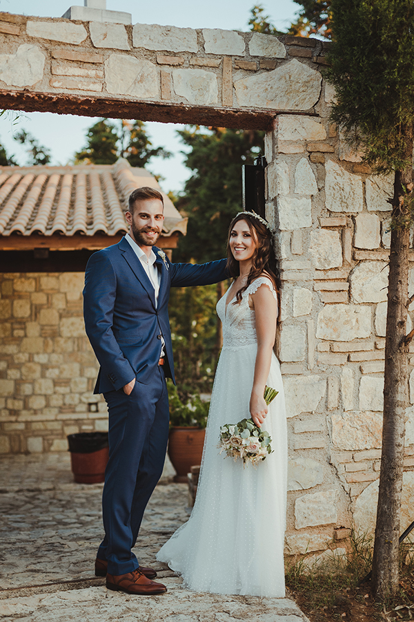 boho-summer-wedding-athens-roses-pastel-hues_28x