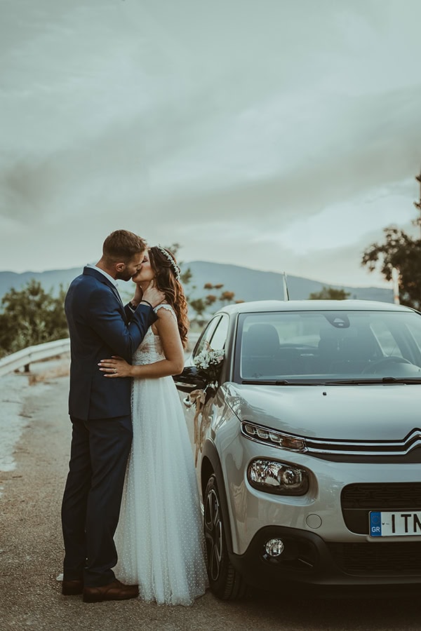 boho-summer-wedding-athens-roses-pastel-hues_30