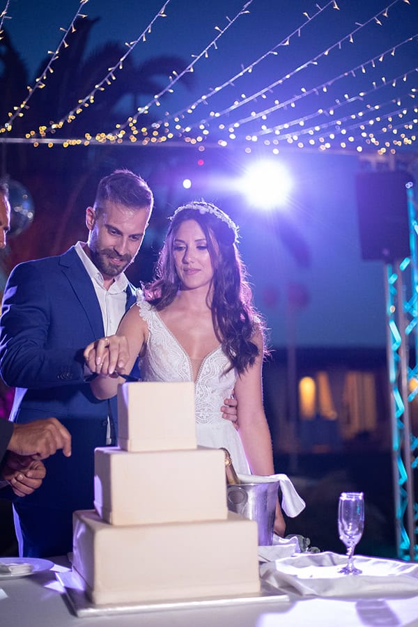 boho-summer-wedding-athens-roses-pastel-hues_35