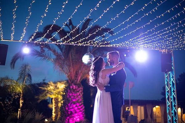 boho-summer-wedding-athens-roses-pastel-hues_36