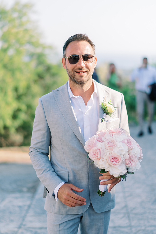 dreamy-summer-wedding-kefalonia-soft-pink-white-hues_14