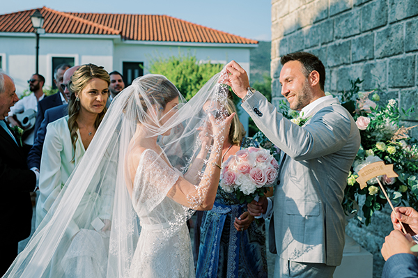 dreamy-summer-wedding-kefalonia-soft-pink-white-hues_20