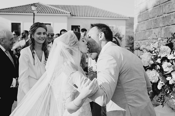 dreamy-summer-wedding-kefalonia-soft-pink-white-hues_21