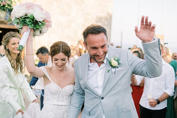 dreamy-summer-wedding-kefalonia-soft-pink-white-hues_30