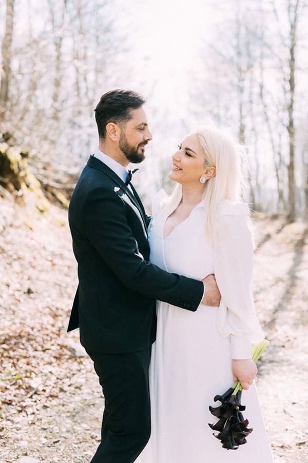 elegant-christmas-wedding-volos-black-gold-details_01