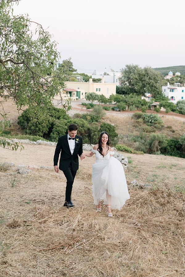 island-summer-wedding-kythira-helianthus_09