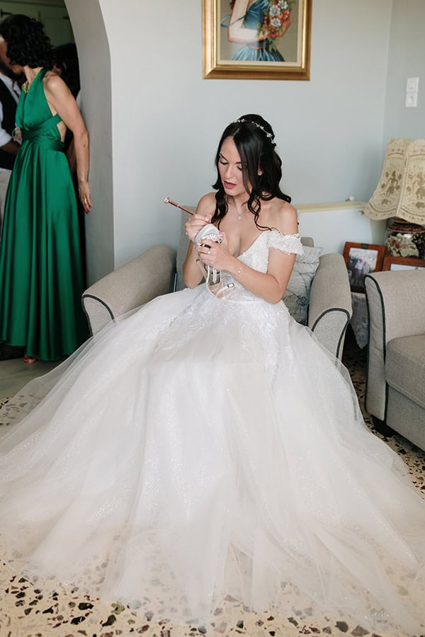 island-summer-wedding-kythira-helianthus_18