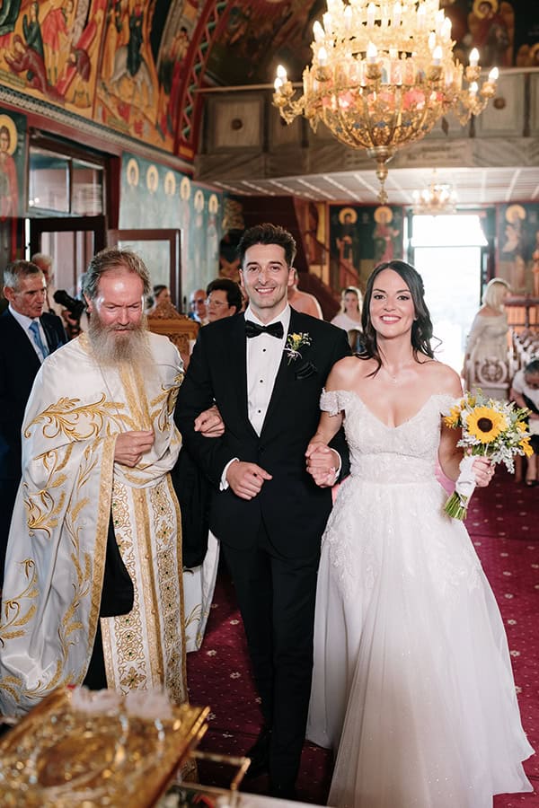 island-summer-wedding-kythira-helianthus_39