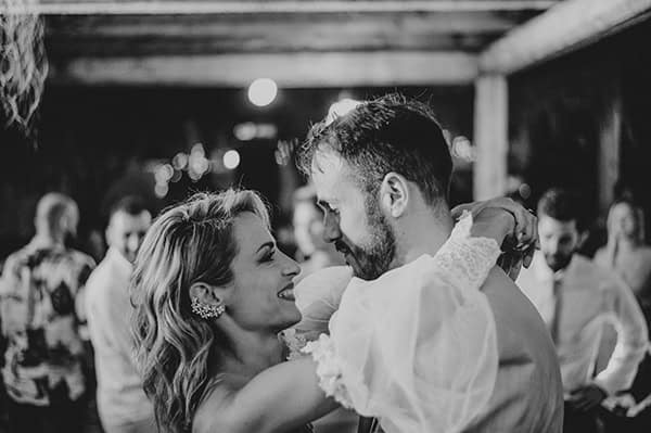 island-summer-wedding-serifos-island-vivid-bohemian-mood_53