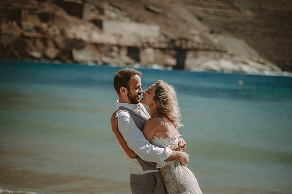 island-summer-wedding-serifos-island-vivid-bohemian-mood_59