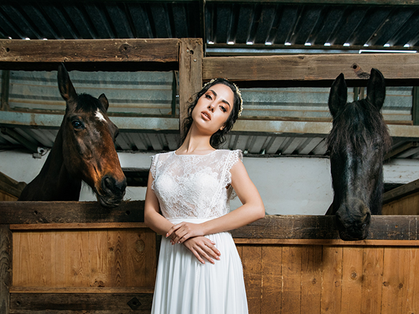 make-boho-bridal-look-dream-wedding-gowns-so-el-wedding-couture_06x