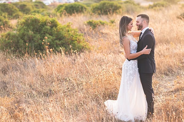 romantic-next-day-shoot-next-to-the-blue-beach_09