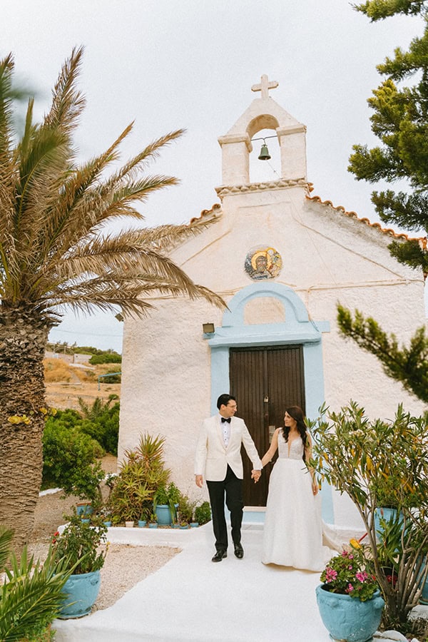 romantic-summer-wedding-athens-blooms-pastel-hues_03