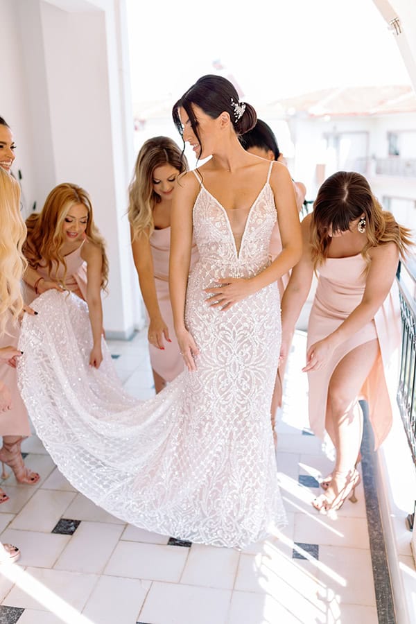 romantic-summer-wedding-kozani-all-white-florals_07