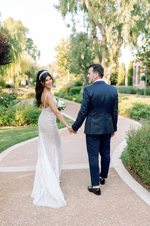 romantic-summer-wedding-kozani-all-white-florals_21