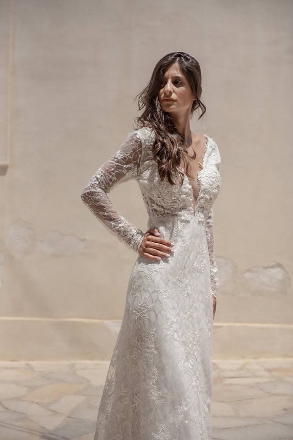 romantic-wedding-dresses-atelier-vikatou-chic-bridal-look_08