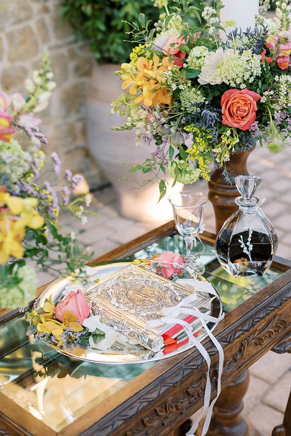 rustic-summer-wedding-athens-impressive-florals-various-hues_26