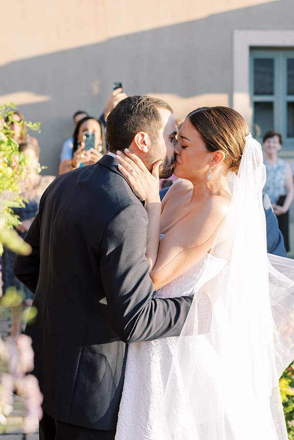 rustic-summer-wedding-athens-impressive-florals-various-hues_35