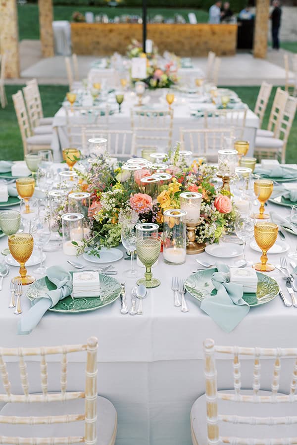 rustic-summer-wedding-athens-impressive-florals-various-hues_53