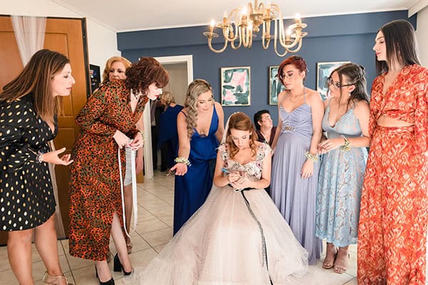 beautiful-fall-wedding-athens-chrysanthemum-colorful-flowers_03