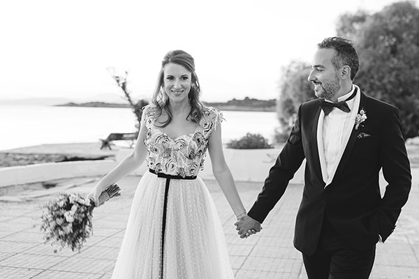 beautiful-fall-wedding-athens-chrysanthemum-colorful-flowers_17