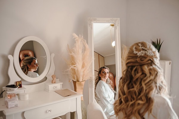 beautiful-fall-wedding-ktima-elena-white-flowers-gold-touches_05