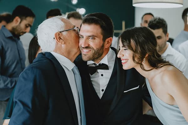 beautiful-summer-wedding-athens-white-floral-arrangements-lush-greenery_18