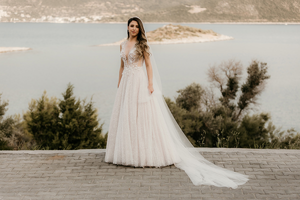 beautiful-summer-wedding-euvoia-white-blooms-pampas-grass_16