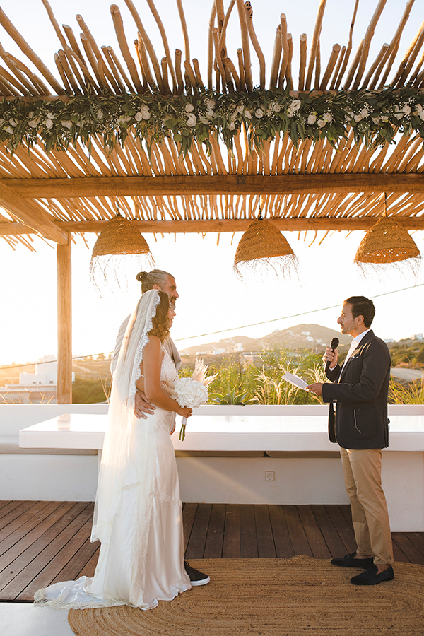 boho-wedding-gowns-celia-dragouni-stylish-bridal-look_10x