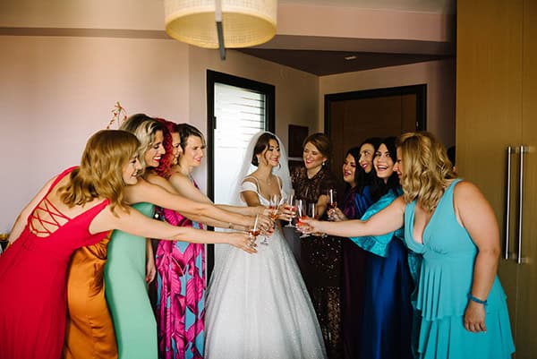 chic-summer-wedding-kozani-lush-romantic-floral-arrangments_14