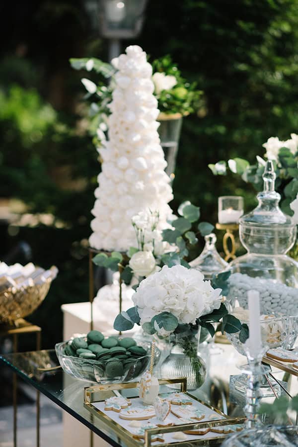 chic-summer-wedding-kozani-lush-romantic-floral-arrangments_23x