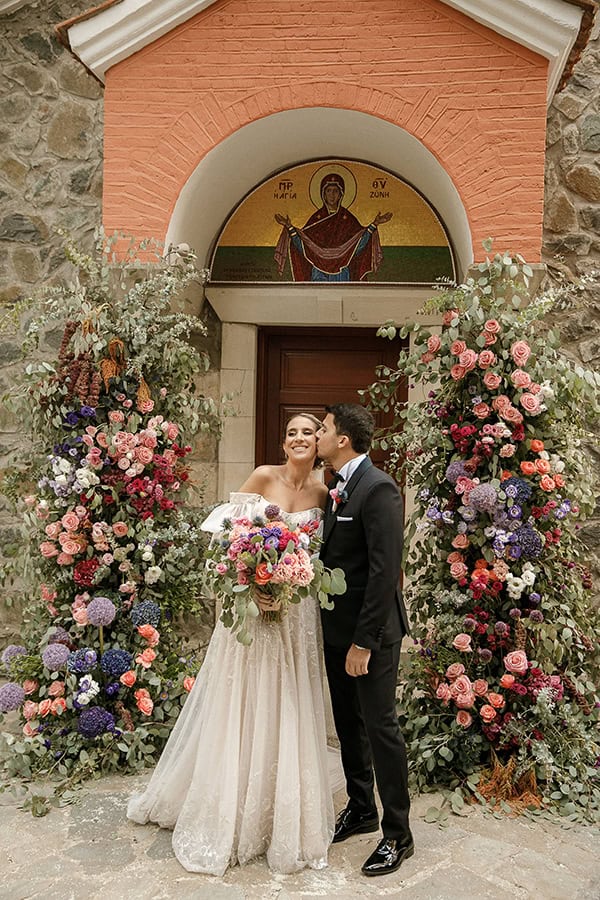 colorful-summer-wedding-platres-modern-touches_01