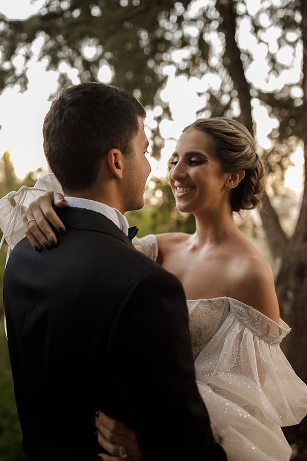 colorful-summer-wedding-platres-modern-touches_11