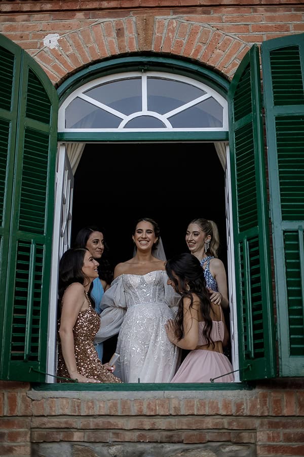 colorful-summer-wedding-platres-modern-touches_18