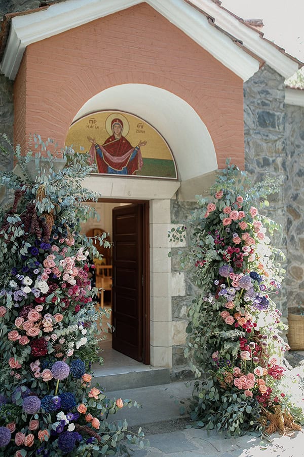 colorful-summer-wedding-platres-modern-touches_35