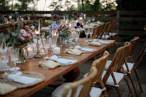 colorful-summer-wedding-platres-modern-touches_48x