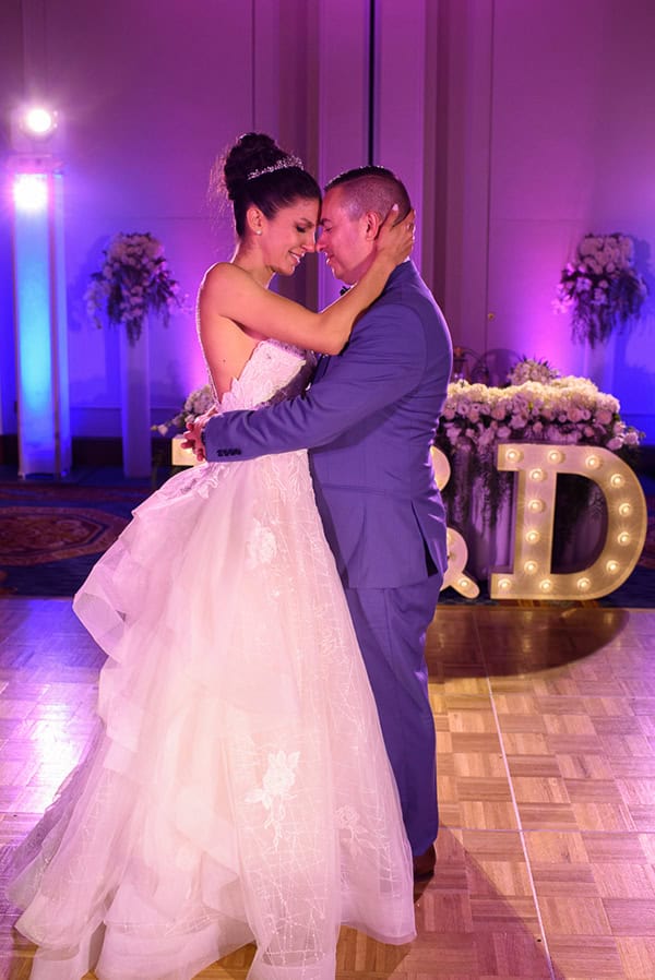 elegant-wedding-hotel-grande-bretagne-white-lisianthus-orchids_30