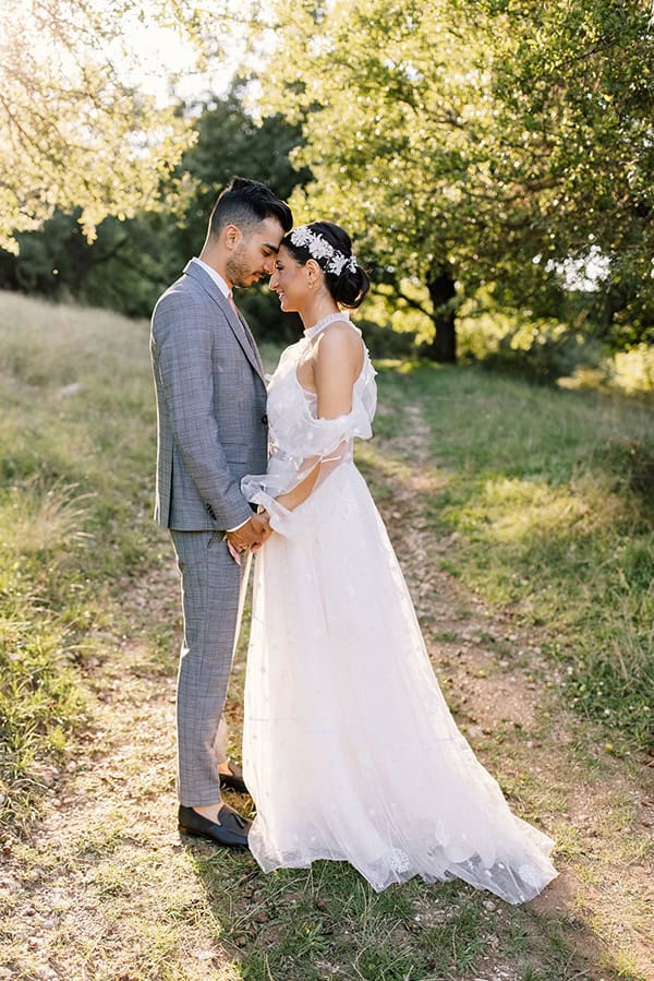 elegant-wedding-thessaloniki-beautiful-florals-light-romantic-hues_04