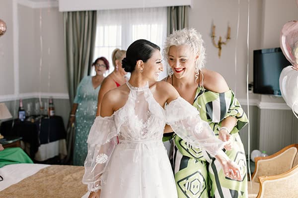 elegant-wedding-thessaloniki-beautiful-florals-light-romantic-hues_21