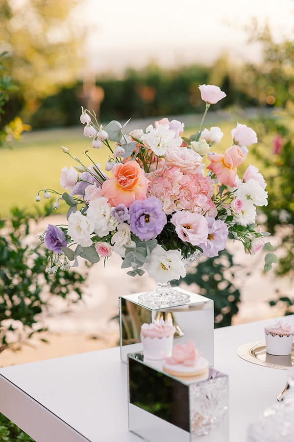 elegant-wedding-thessaloniki-beautiful-florals-light-romantic-hues_44