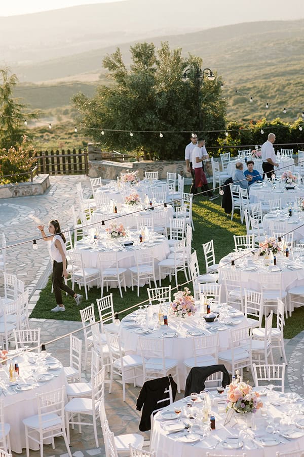 elegant-wedding-thessaloniki-beautiful-florals-light-romantic-hues_80